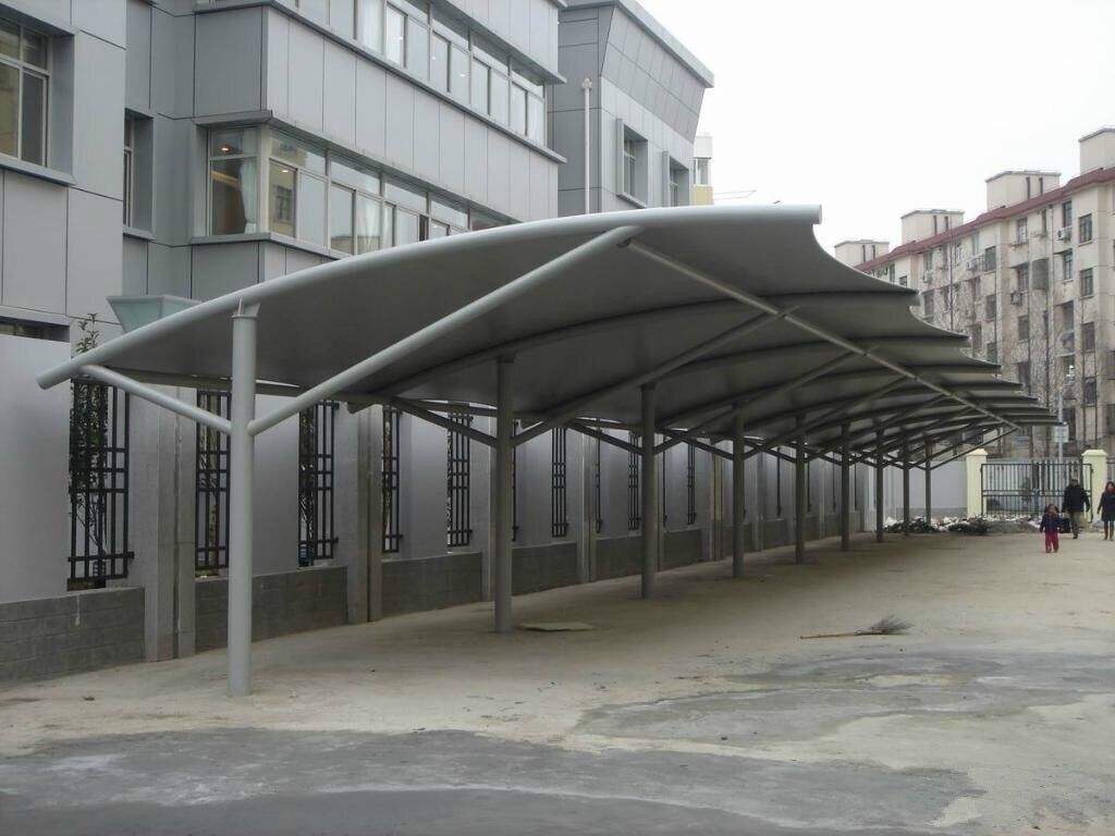 膜結(jié)構(gòu)停車棚有什么功用？